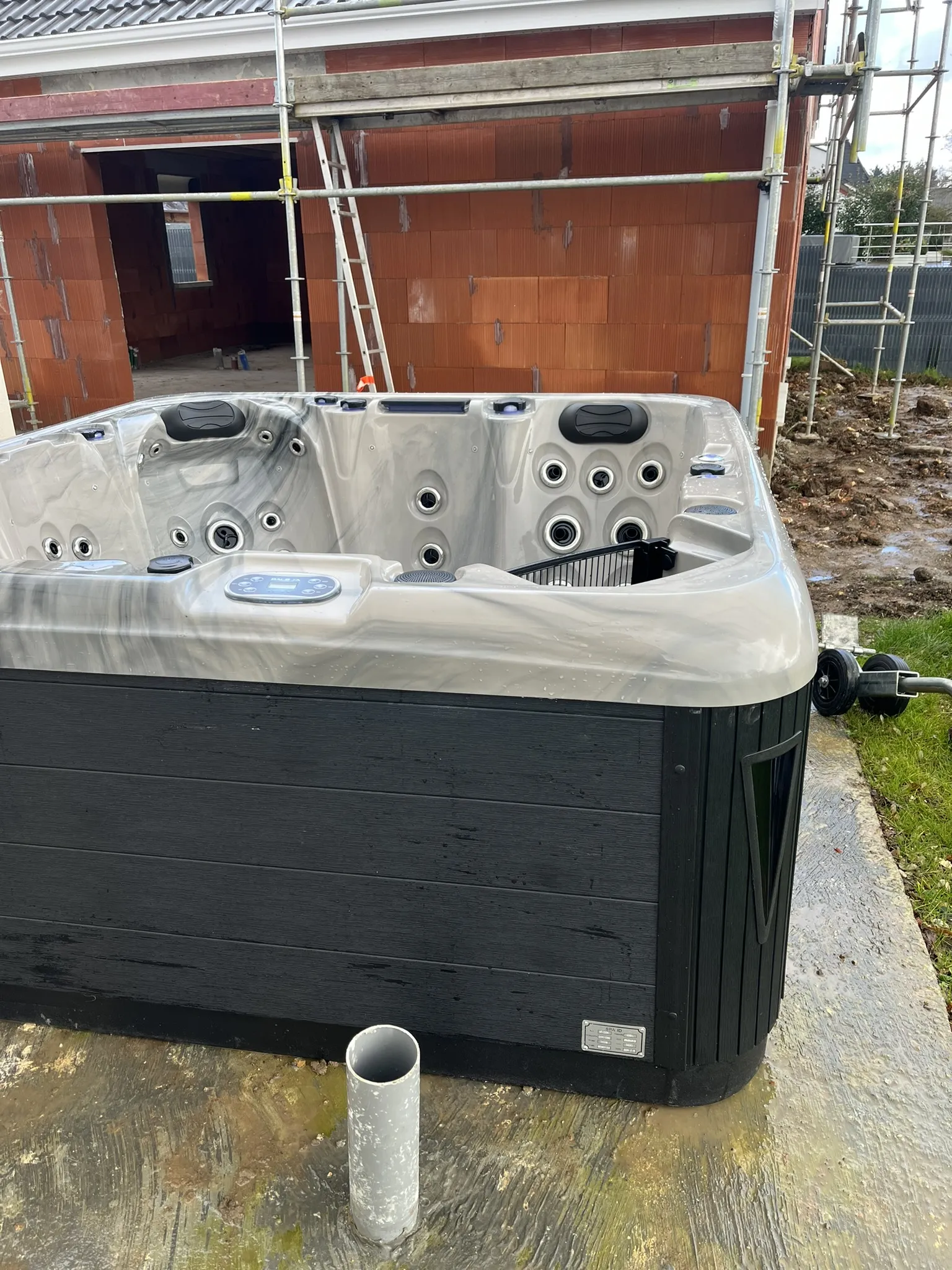 Image installateur spa jacuzzi 2 installateur spa 01